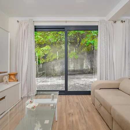 Semesterbostad Casa Da Quebrada *